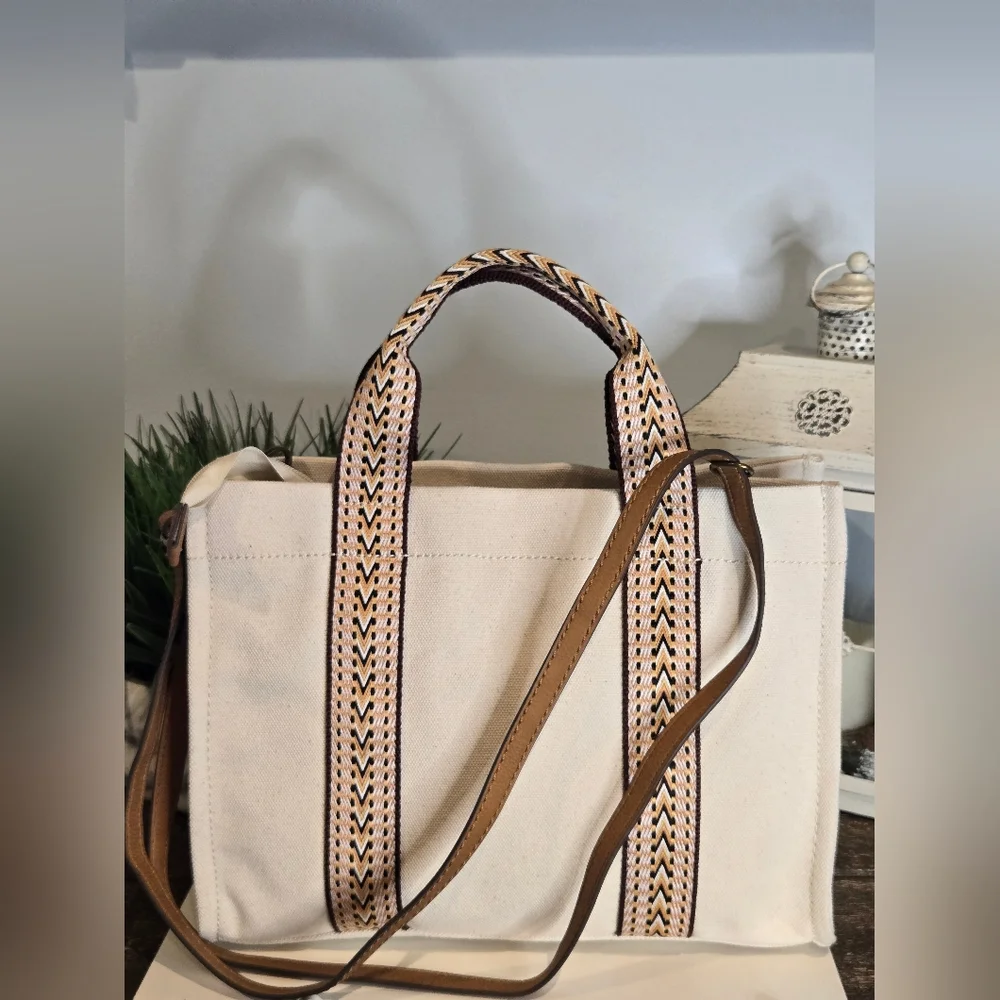 Ana Canvas Tote Bag - Picture 4 of 12